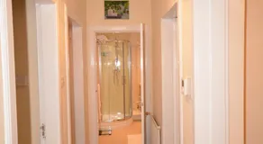Wallace Apartment - Image 5