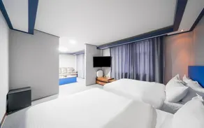 Noblesse Hotel - Image 1