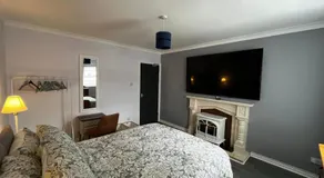 Shalom Apartment 98B - Image 2