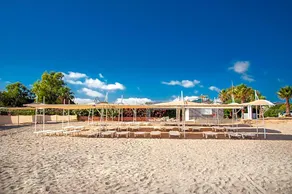 Happy Beach Hotel - Image 5