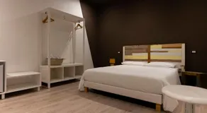 Adrian's B&B - Image 2