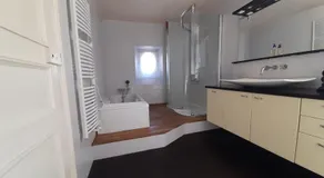 Magnifique maison avec terrasse - Image 2
