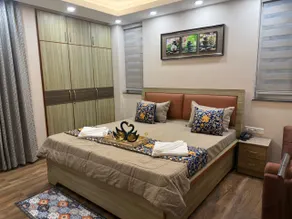 SUKHVAN RESIDENCY Golf Course Road - Image 2