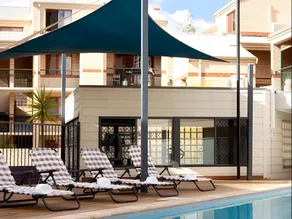 Mont Clare Boutique Apartments - Image 3