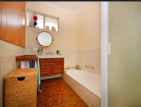 Quiet single bedroom close to beach - Image 5