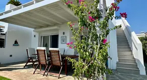 Fantasea Beachfront Villa - Image 5