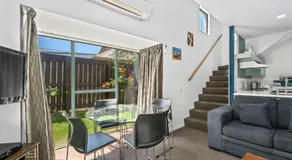 Queenstown Gateway Apartments - Image 2
