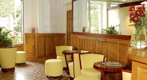 LOGIS - Hôtel Restaurant Les Tilleuls - Image 3