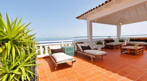 Apartamentos La Casa Verde - Image 2
