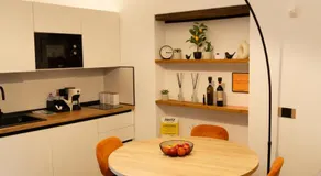 Dislocati BnB - Jacuzzi privata - Cucina - TV60" - Minimal Luxury - Image 5