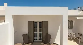 Kyma & Anemos Suites - Image 2
