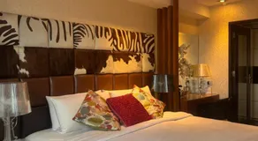 4 Bedroom Luxury Condo in Ortigas - Image 2