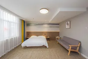 Longcheng Hotel - Image 2