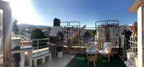 Seafront penthouse with jacuzzi and private cinema - Image 5