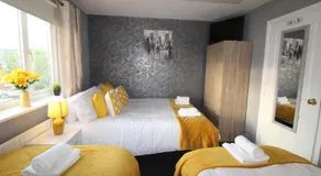 Harriers Grove House - Image 2