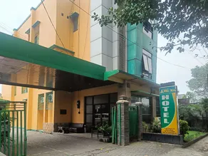 Hotel Prisma Mitra RedDoorz - Image 4