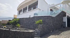 Villa Gonzalez Sea Views - Image 5