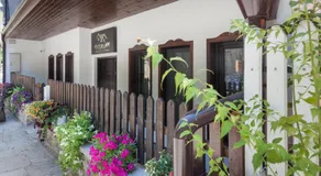 HiStory INN Unique Guest House - Image 3