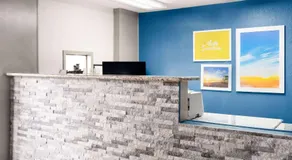 Days Inn by Wyndham Ardmore - Image 3
