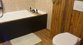 Modernes Loft mit Whirlpool, Sauna & Billardtisch - Image 2