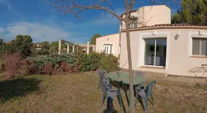 Maison rénovée avec terrasse et jardin privé, aéroport et Aix-en-Provence à 15 minutes - Image 3