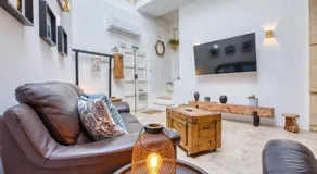 Gudja 2BR - A Home of Character in the Village Core - Image 2