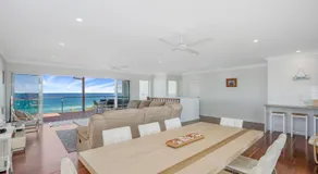 9 Dickinson Avenue-Absolute beachfront! - Image 3