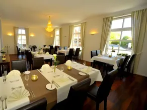 Hotel Friesischer Hof - Image 3