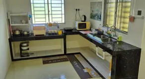 Vacation Ipoh Homestay for 12 Pax 4 Bedrooms for Delicious Food - Image 3