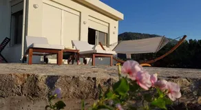 Marina Deluxe Apartments - Image 5