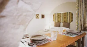 HOME 5 - Fra Leone - Image 3