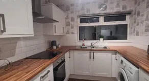 Comfortable two bed apartment - Image 3