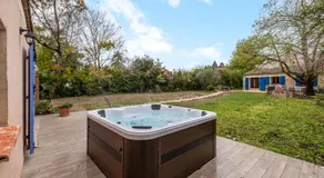 Le Secret des Remparts - Jacuzzi- Vue Cité - Free Parking - Climatisation - Image 3