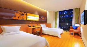 IU Hotel Lvliang Xiaoyi Zhenxing Street Branch - Image 2