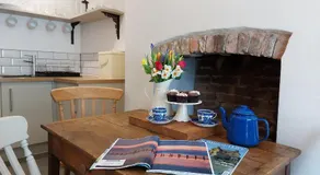 Cottage St Etheldreda, restauré avec amour et impeccablement présenté - Image 3