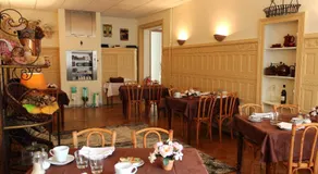 Hôtel Restaurant California Vichy - Image 2