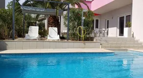 Helles Doppelzimmer mit Bad, Terrasse und Pool, seperater Eingang, Liznjan, Istrien - Image 2