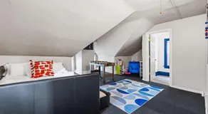 The Ultimate Fan's Retreat: 5BR near all the Action - Image 5