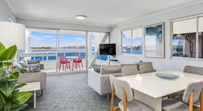 Pumicestone Quays by Luxury Escapes Caloundra - Image 2