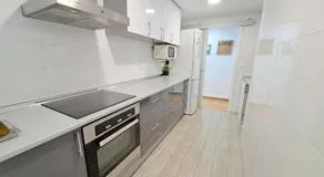 Céntrico apartamento en Valencia próximo parada de metro Ángel Guimerà - Image 3