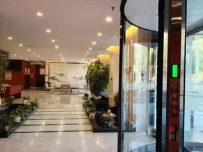 Guozheng Tiancheng Holiday Hotel - Image 5