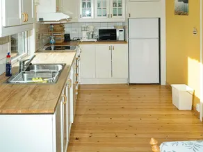 6 person holiday home in Sørbøvåg-By Traum - Image 5