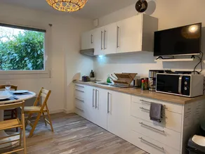 Résidence des 3 îles, plages et commerces à pied, décoration soignée - Image 3