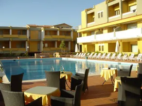 Malaspina Beach Resort - Image 2