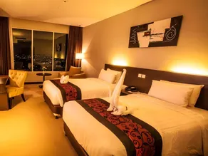 King's Hotel Nagoya Batam - Image 2