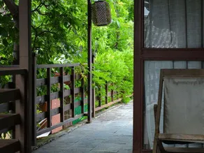 There is a Guesthouse in Lijiang - Image 5