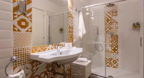 Eleonora Suites - Image 2