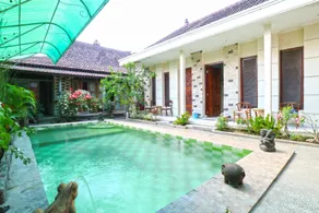 OYO 90363 Nira Guest House Sanur Bali - Image 5