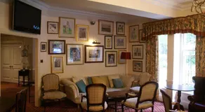 Haley's Hotel - Image 3