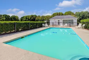 Baymont by Wyndham Smithfield - Image 2